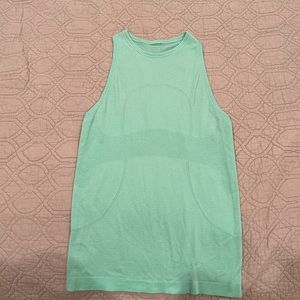 SOLD ❌ Lululemon workout tank